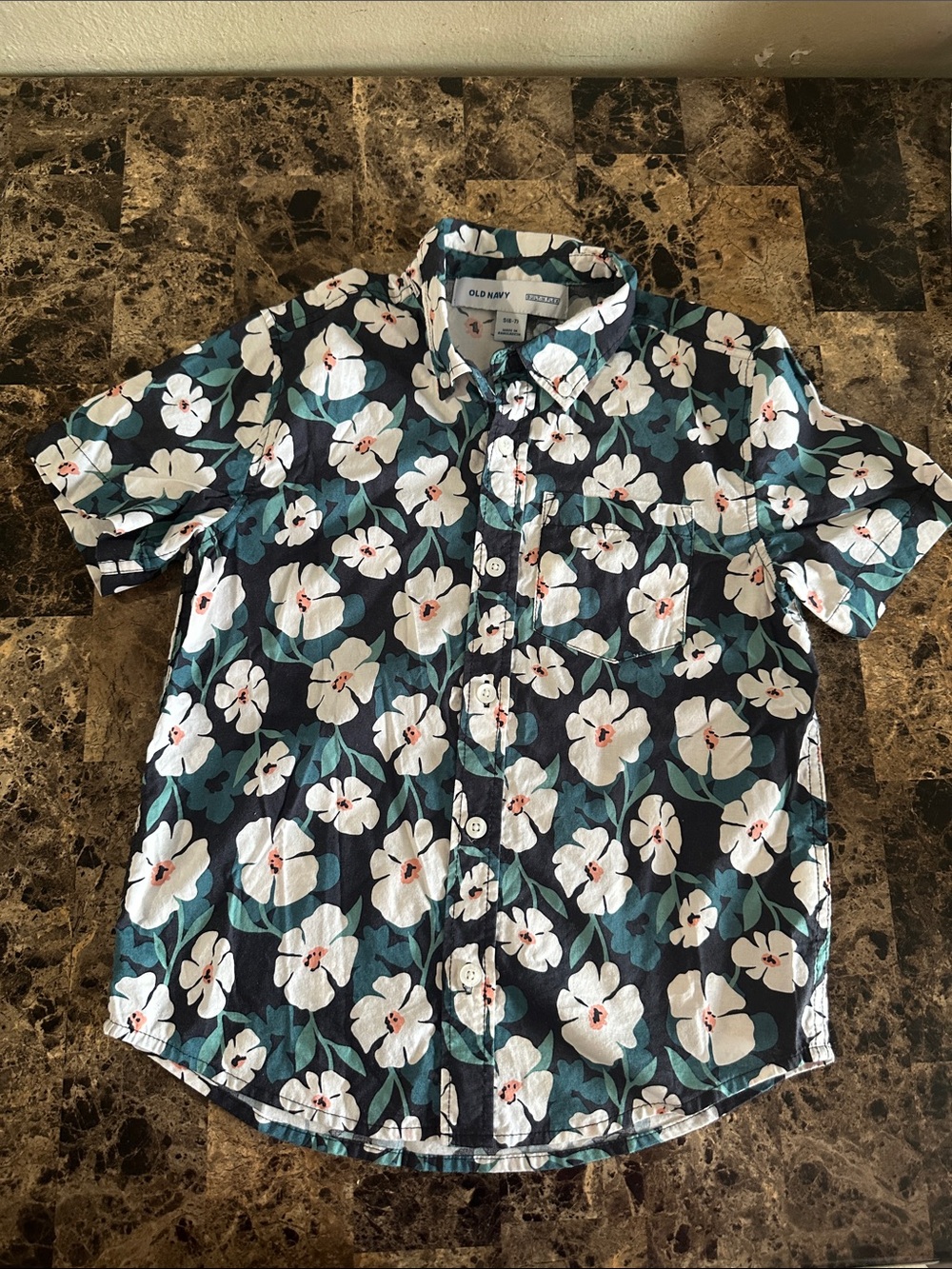 Old Navy boys Navy Floral Short-Sleeve Button-Down Shirt size S(6-7)